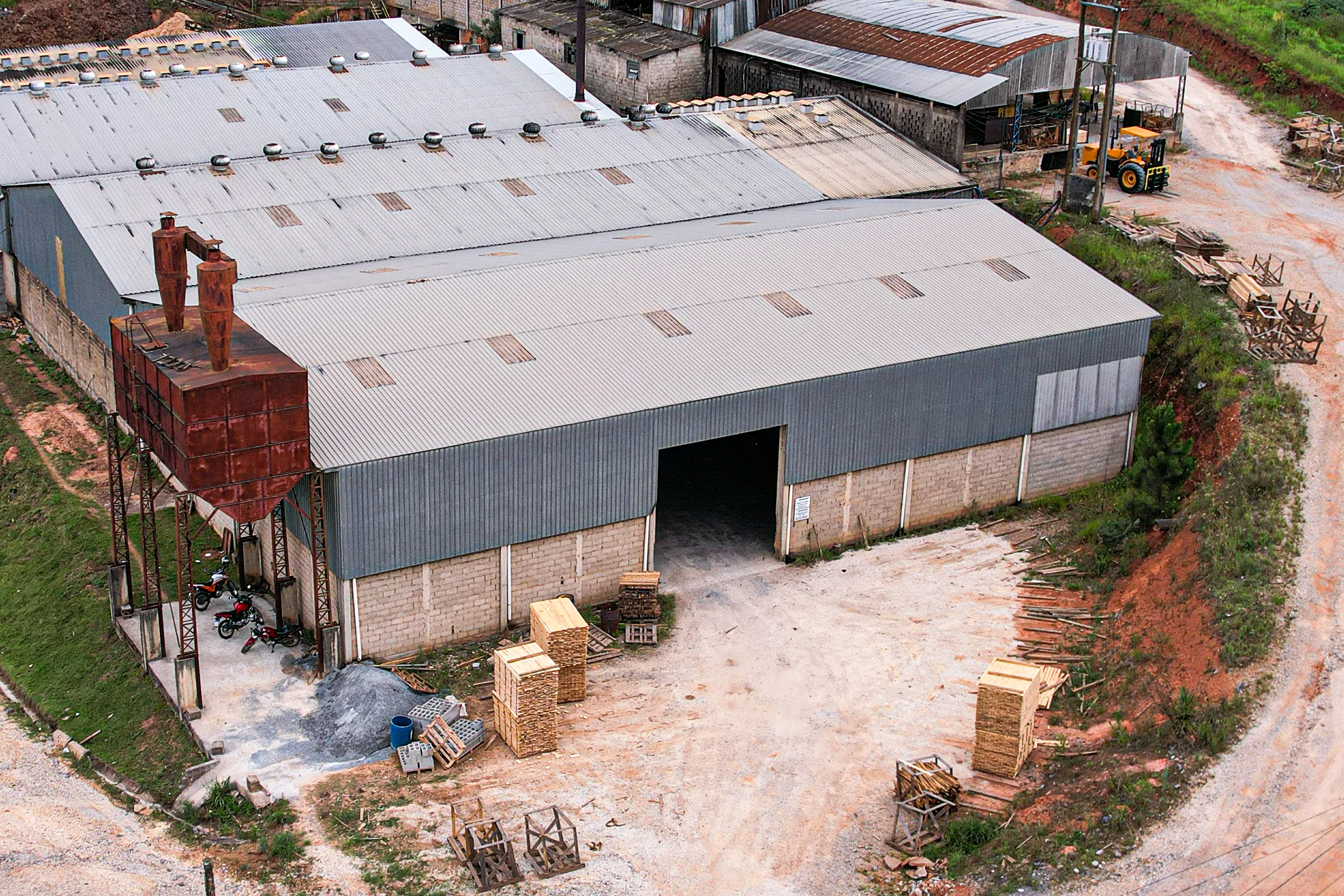 Vista aérea da Madeireira Colosso